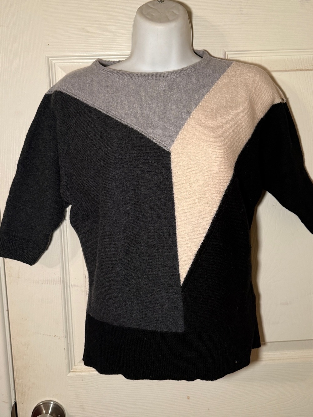 Trina Turk Gray & Cream Knit Pullover